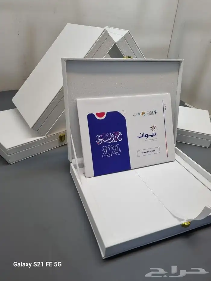 تصنيع صناديق هدايا فاخرة 25
