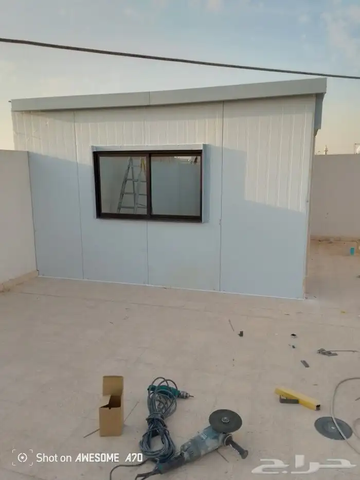 مظلات وسواتر سندويش بنل وجميع أعمال الحداده 3
