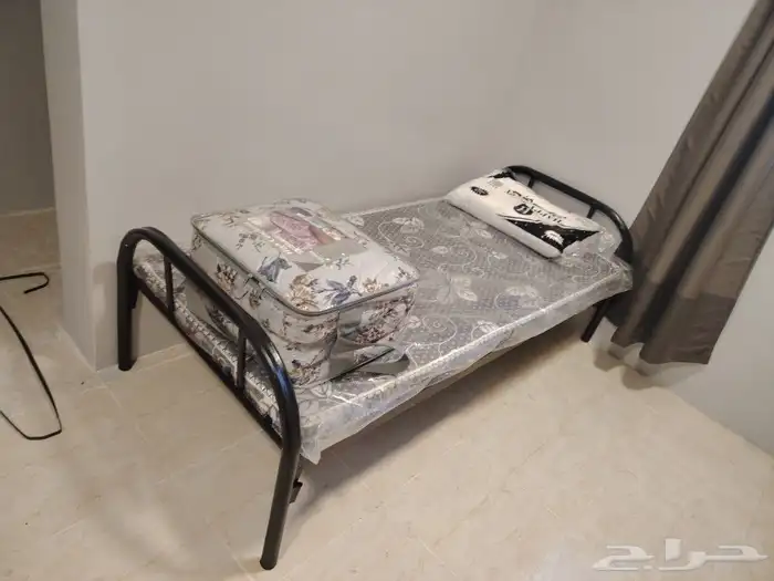 سرير حديد مرتبه مخده لحاف بطانيه سرير دورين مراتب غرف عمال 2