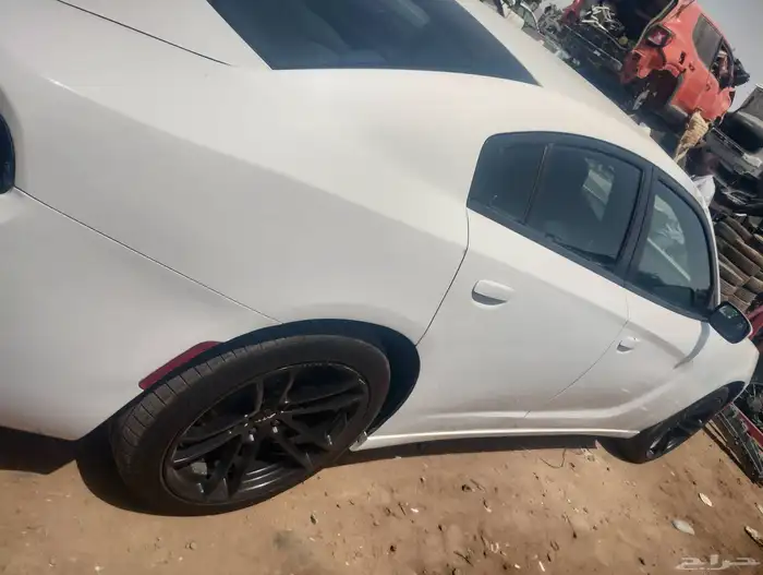 دودج شارجر 8