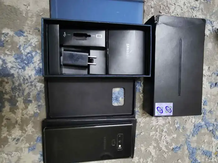 Samsung Note 9   Zed Flip 2 7
