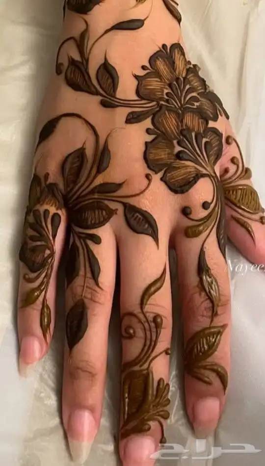 نقاشه الرياض نقش حناء الرياض 5