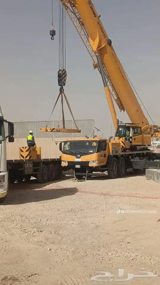 رافعه شويكه للايجار كرينات بجميع احجمها 5
