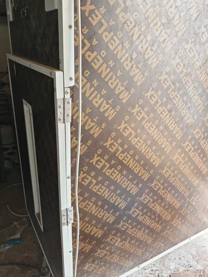فقاسه بيض كبيره لأكثر من الف بيضه ونتافه صغيره 0