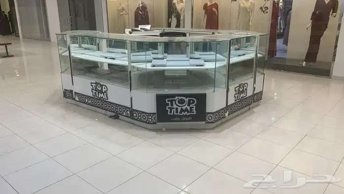 كشك للبيع المستعجل .مررره نظيف يبغى له قليل تزبيط من برا فقط 1