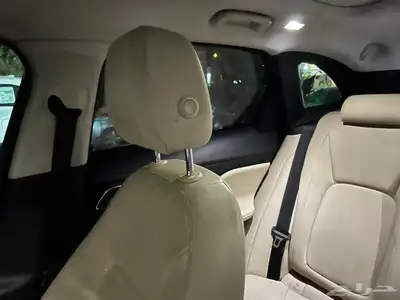 جاكوار Fpace 2018 15