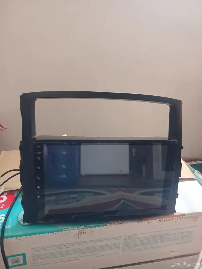 شاشة باجيرو ممتازه جدا للبيع 2