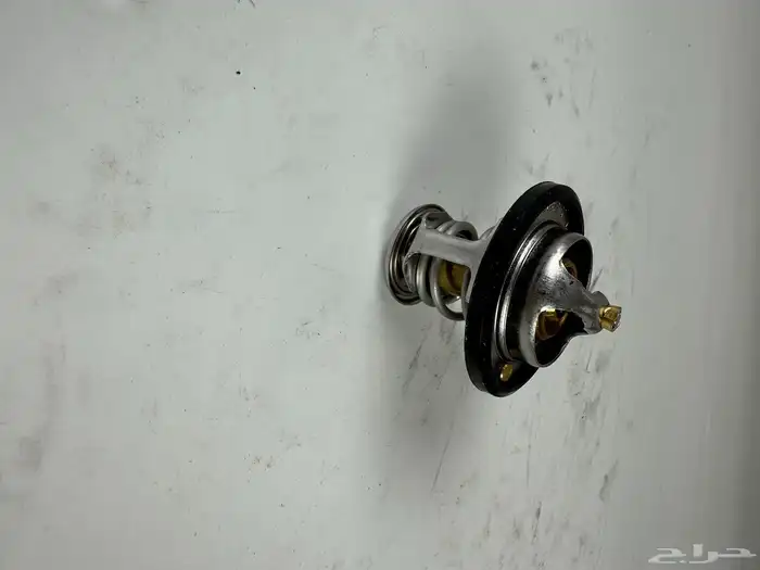 للبيع قطع غيار دباب ليفان. 10