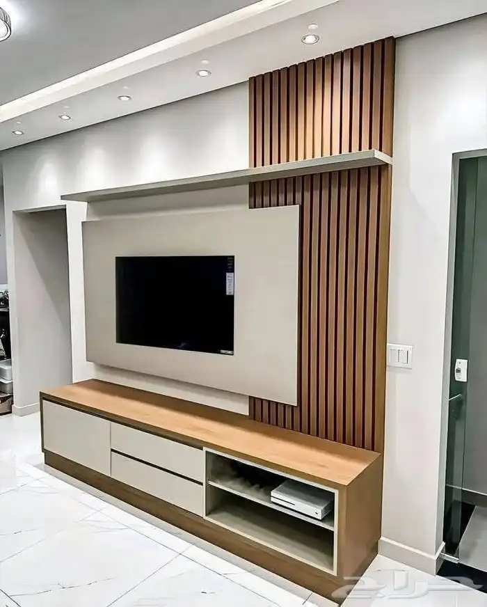 فني تركيب شاشات جداريه 1