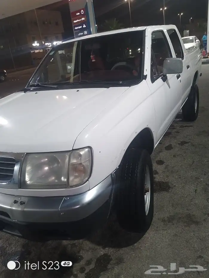 نيسان دبل موديل 2003وعليها مكنه 2014 3
