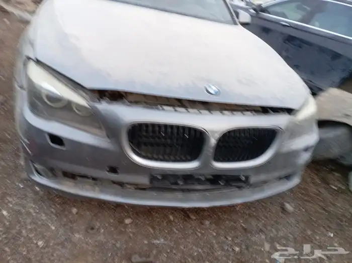 يوجد لدينا جميع انواع قطع غيار مرسيدس تشليح بي ام دبليو 0