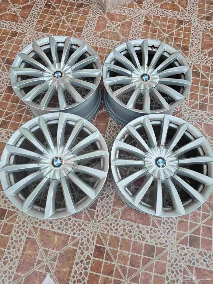 للبيع طقم جنوط بي ام وكالة 2016 1