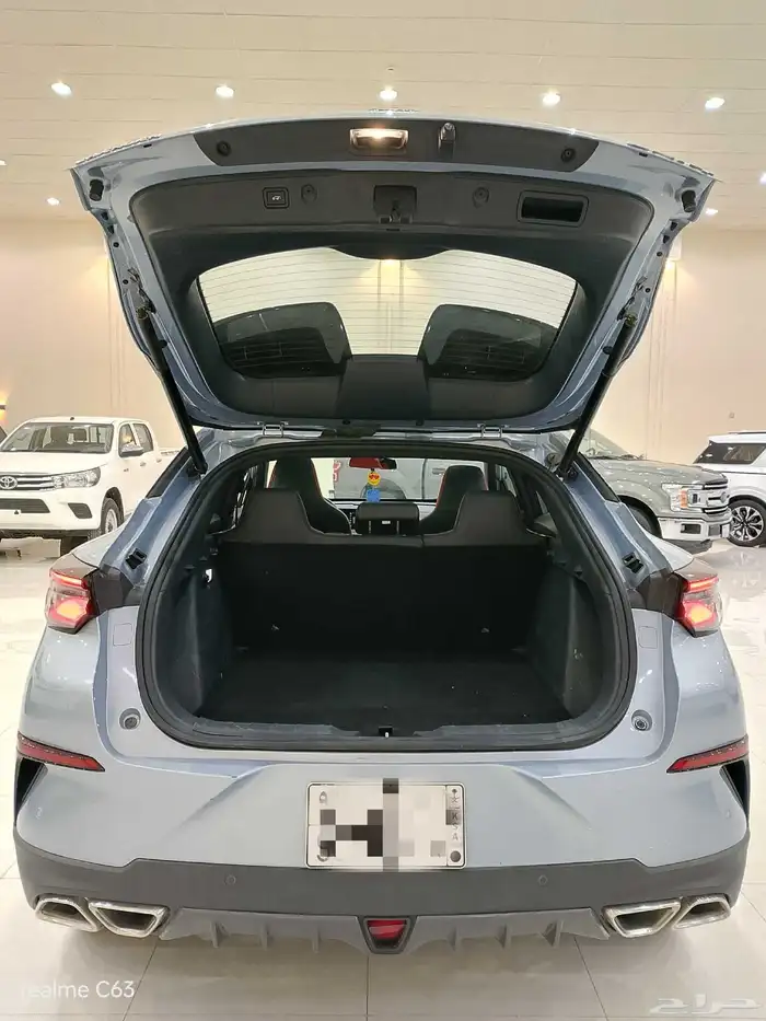 شانجان2023 يونى تى بنزين1500سي سي ممشي 22000 12