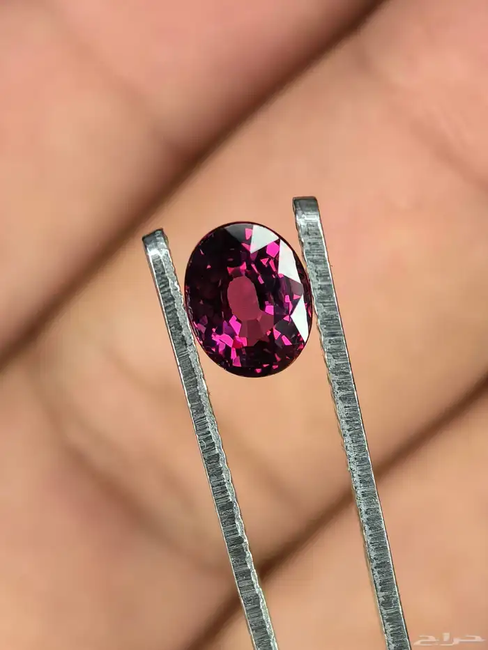 حجر جارنيت رودوليت طبيعي بشهادة مختبر 0