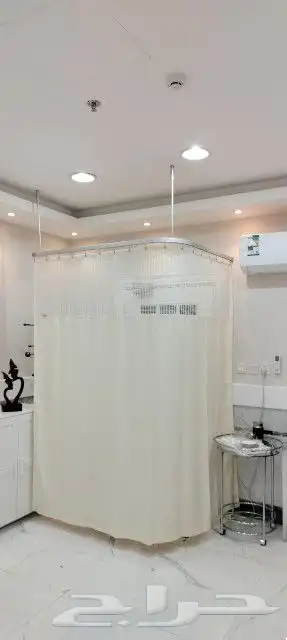 ستائر مستشفى بين الأسرة من مصنع الزهراء للستائر والأبواب 2