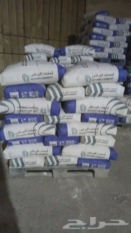 مبسط رمل وبلك وسمنت وبلاط وغراا وجميع مواد البناء 0