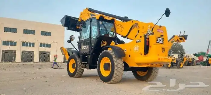 جيسبي رافعة شوكية تليهندر تلسكوبية سيزلفت مانلفت للايجار كري 9