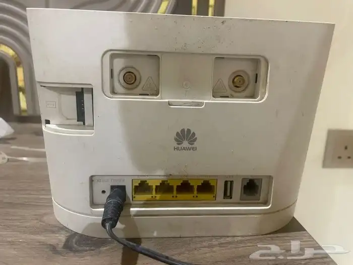 روتر من زين مستخدم تتركب عليها جميع الشرائح سعرة 140 1