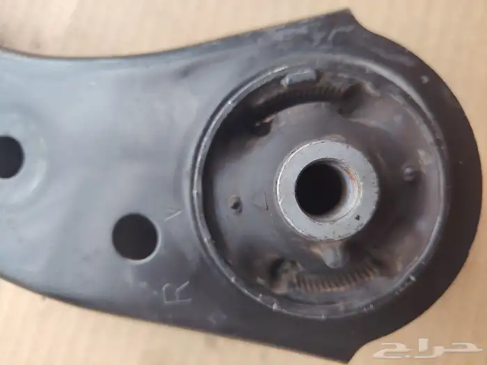 مقصات كامري أمامي 2018 _2022 2