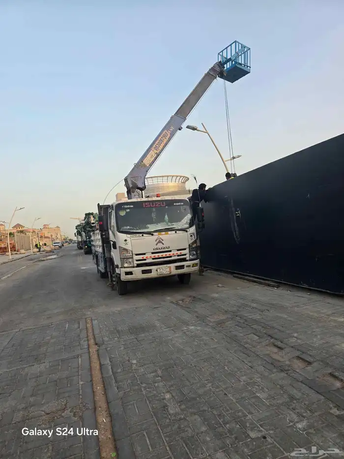 إيجار كرينات وسطحات ونش نقل غرف ومولدات 0