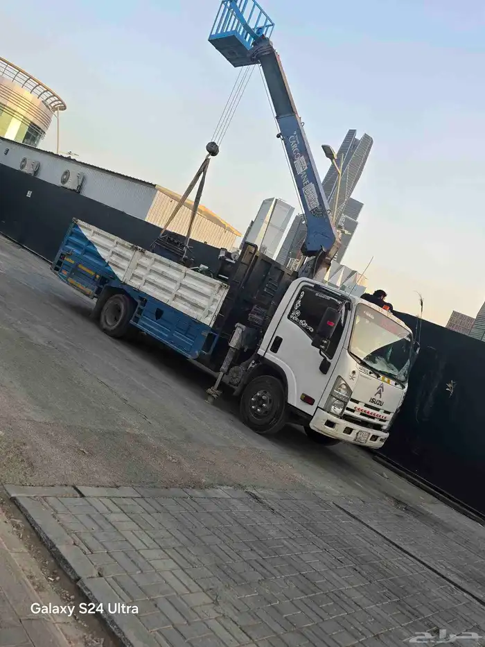 إيجار كرينات وسطحات ونش نقل غرف ومولدات 1