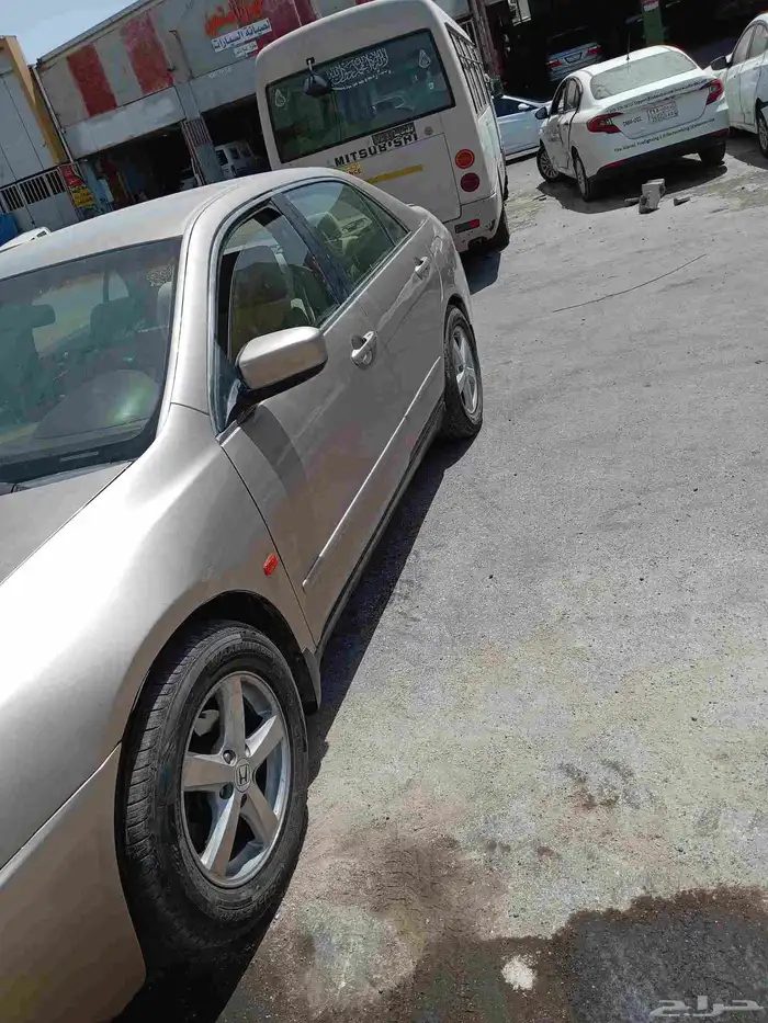 Honda accord 2005 model 2