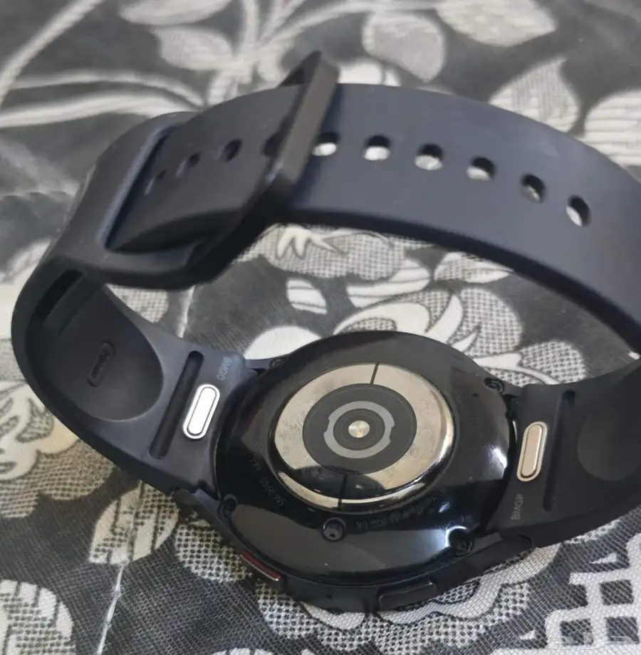 ساعة Samsung Galaxy Watch 6 8