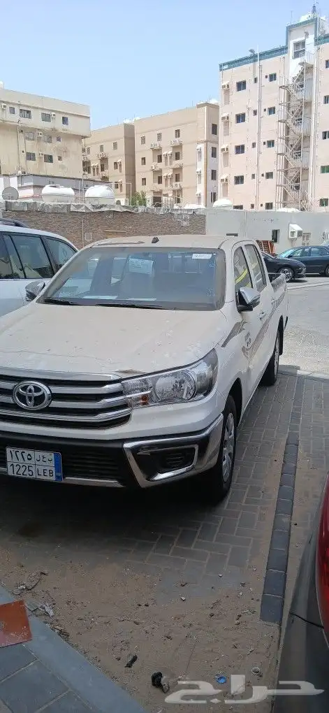 هايلوكس 2025 للإيجار 0
