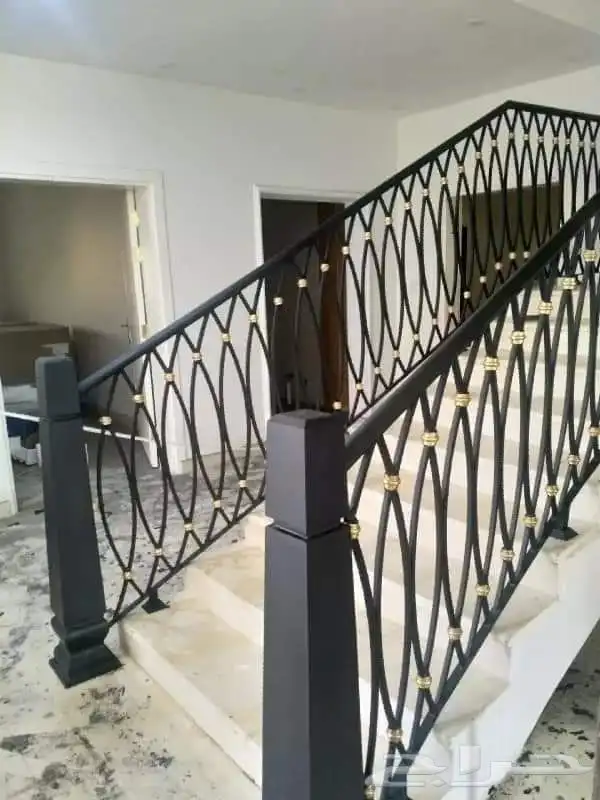 درابزينات حديد مع دهانات سيارات اساس ايبوكسي 4