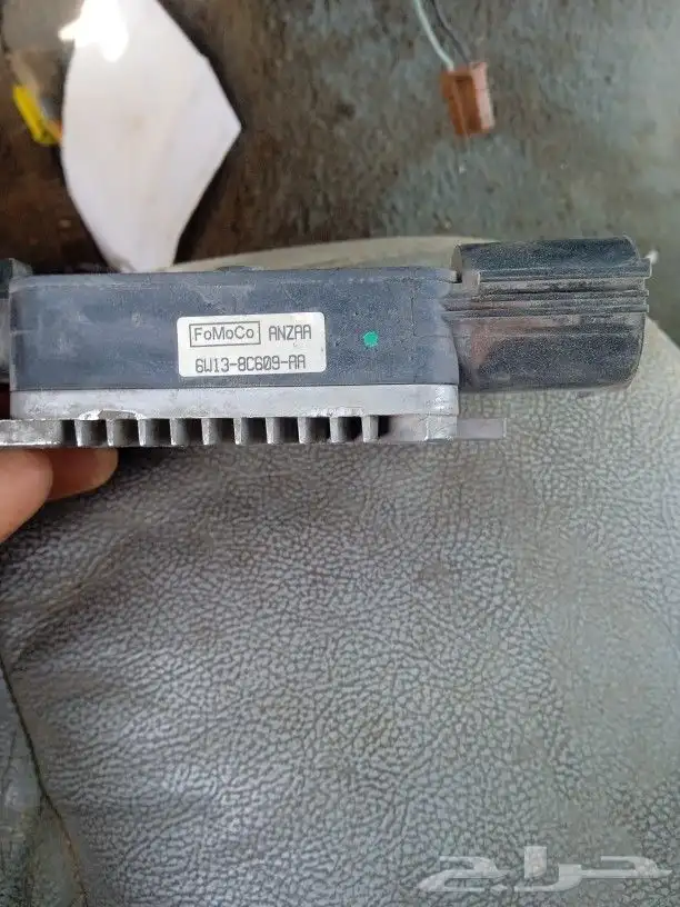 يوجد كتاوت مروحه فورد ماركيز وفيكتوريا 0