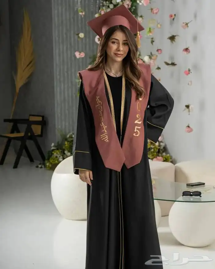 عبايه التخرج 2