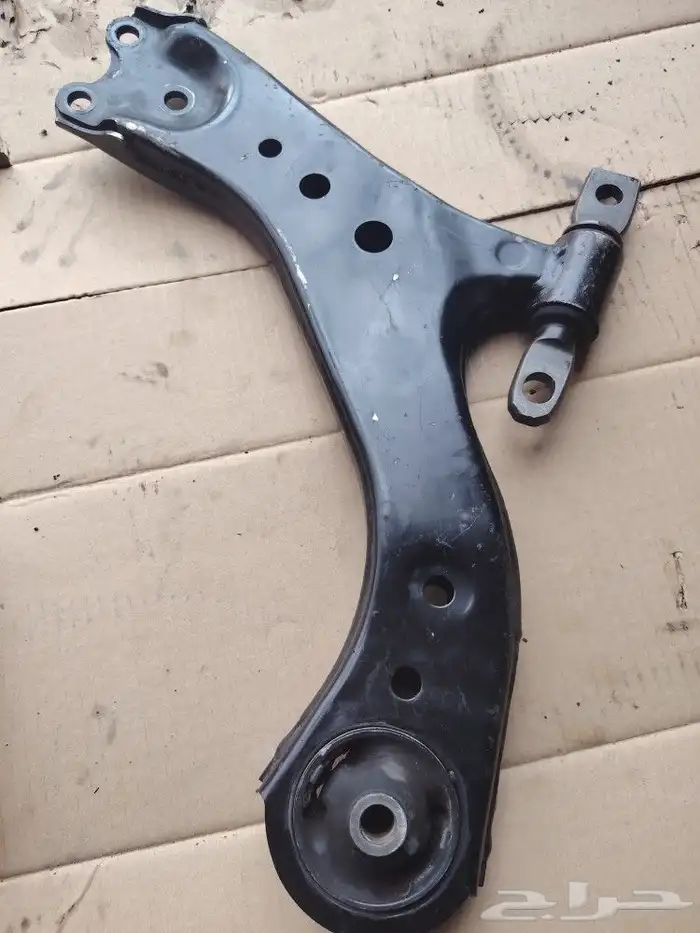 مقصات كامري أمامي 2018 _2022 4