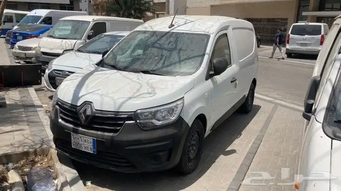 رينو دوكر 2025 للإيجار 0