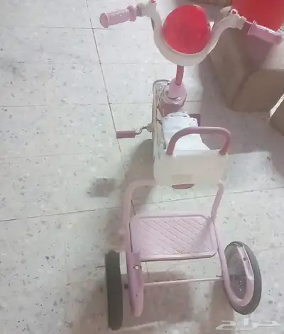 مجلس كبير وسيكل اطفال لعمر 5 سنوات 0