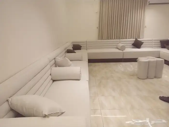 مفروشات الرياض  تفصيل جميع انواع الكنب والجلسات الارضي والس 2