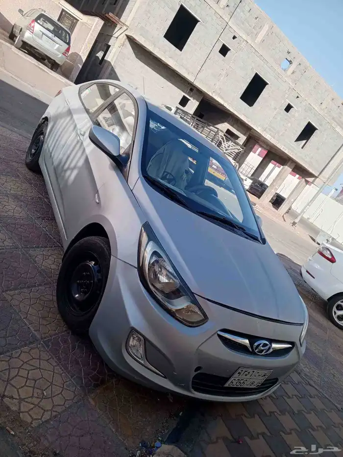 للبيع أكسنت موديل 2014 اتماتيك ابو عيارين مرغوب في الإكسنتات 2