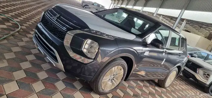 ميتسوبيشي اوتلاندر 2025نص فل 2