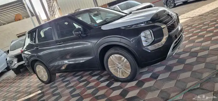 ميتسوبيشي اوتلاندر 2025نص فل 1
