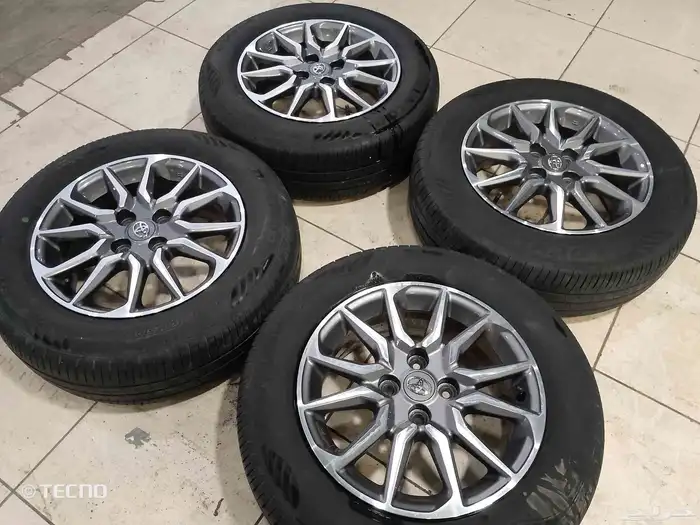 طقم جنوط يارس أصلي وكاله مقاس 15 معى كفرات دلوب 4