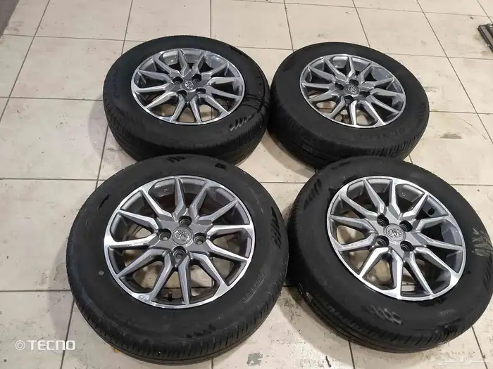 طقم جنوط يارس أصلي وكاله مقاس 15 معى كفرات دلوب 0