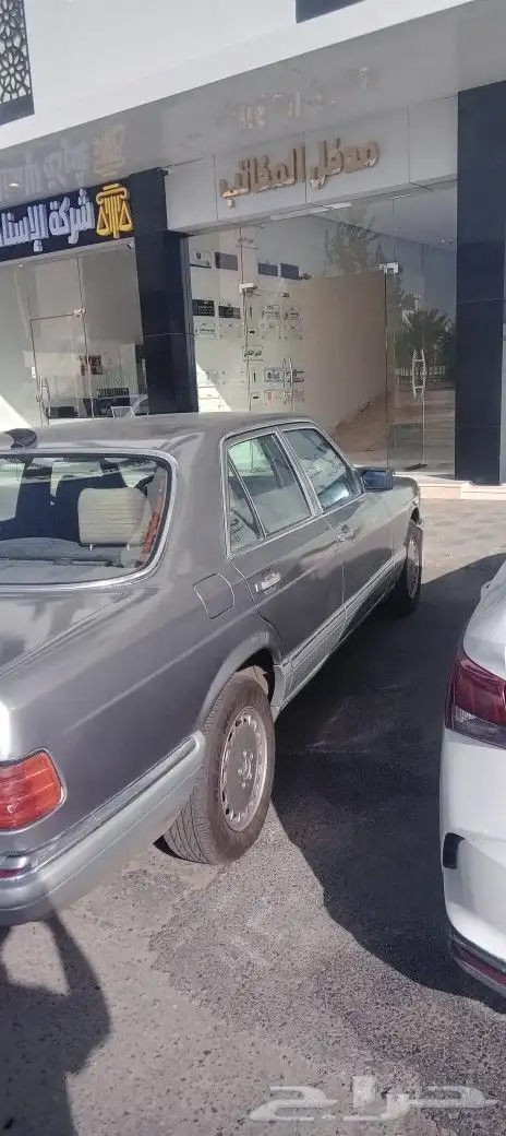 سياره مارسيدس 300 2