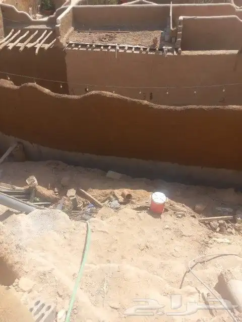 ابو ناصر التراث بنيان طين وسقوف وتليوس طين وبنيان حجر 0