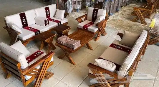 طقم جلسات خارجية حديد وخشب العروضات 0