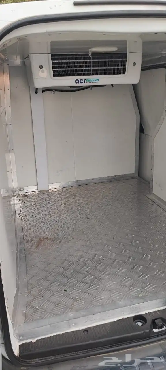 رينو دوكر 2022 بنزين ثلاحه 8