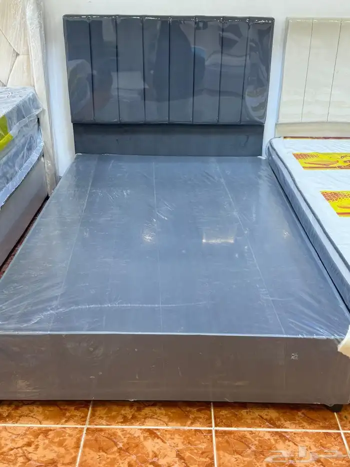 new beds and mattressess 0