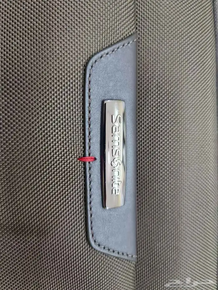 شنطة أو حقيبة سفر من Samsonite 6