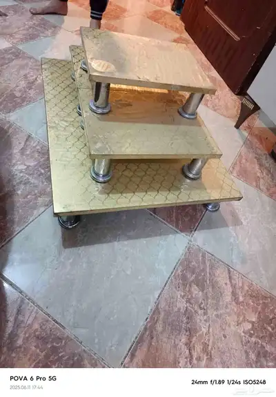 طاولات ارضية مستعملة 2