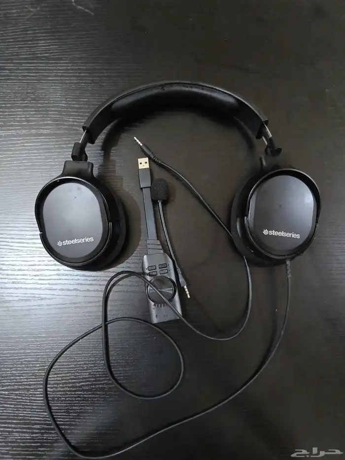 للبيع سماعة رأس قيمنق (SteelSeries) بحالة ممتازة - صوت محيطي 0
