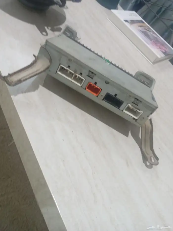 قطع لكزس مديل 400 LS 5