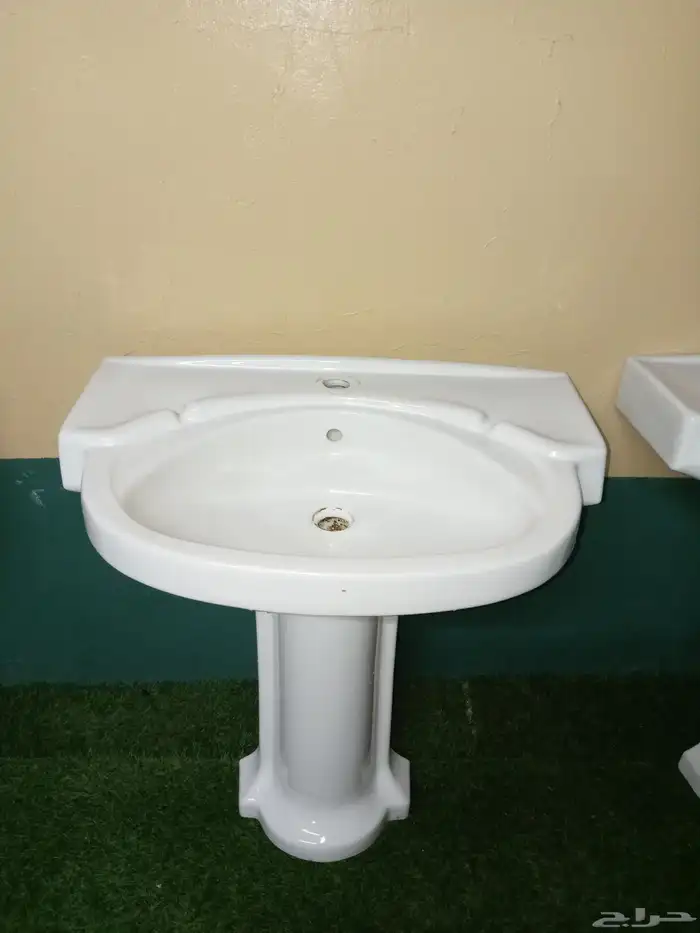 ثلاث مغسل يد شبه جديد الموقع الحرجة الرفغه 1